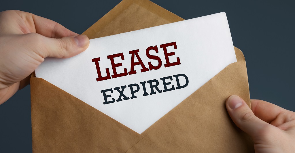 How Long Can a Tenant Stay After the Lease Expires? 33 Realty